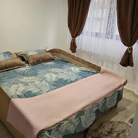 Apartment Tica Lacarak