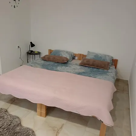 Apartment Tica *